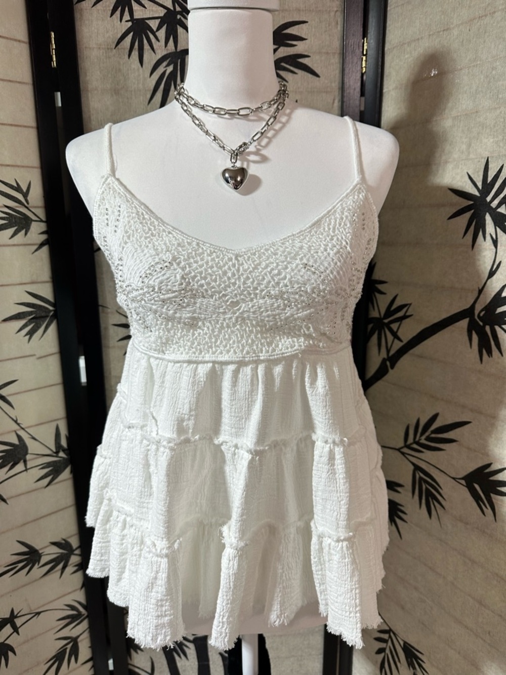 AMBER SKY Crochet Lace Spaghetti Cami Size M